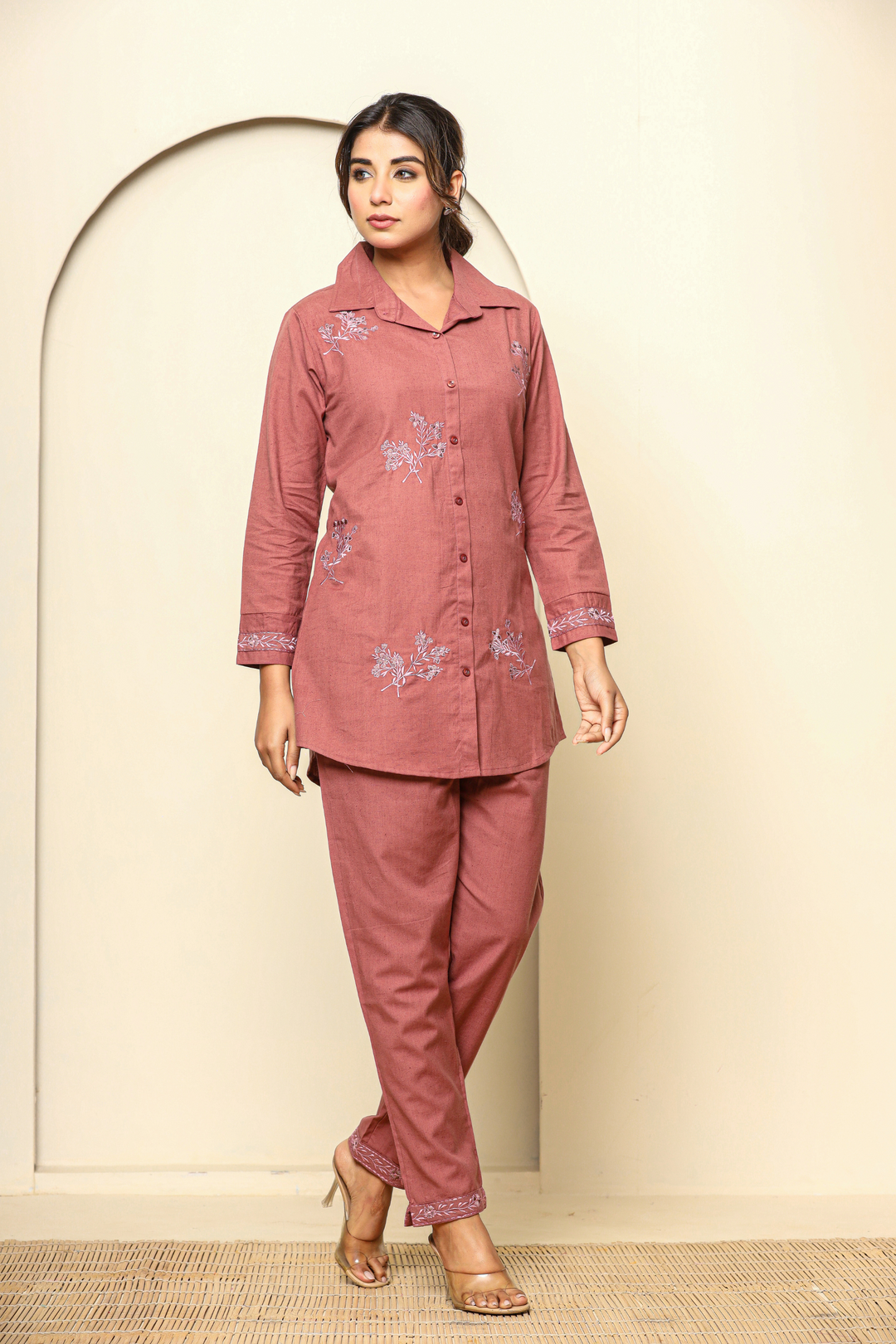 Rose taupe Hand Embroidery cord set