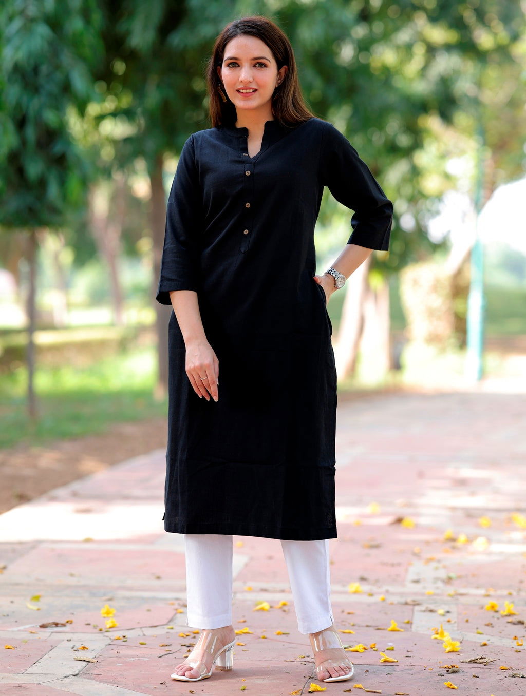 Black Straight Kurti - Black Straight Kurti - Black Straight Kurti - Palla Jaipur - Palla Jaipur - Palla Jaipur